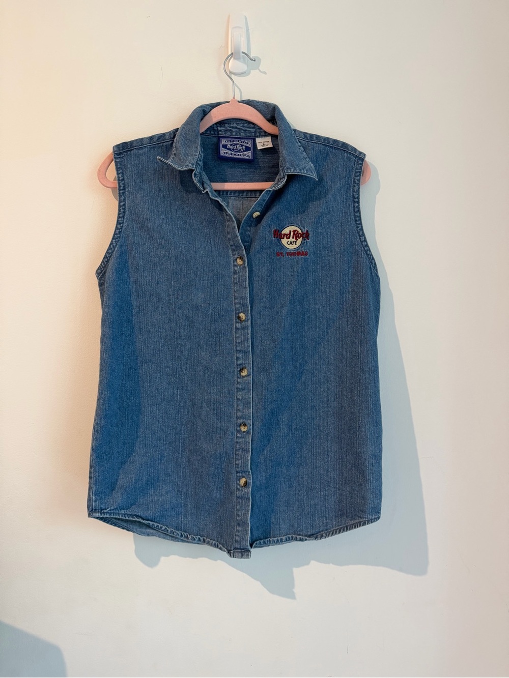 Hard Rock Cafe Blue Denim Sleeveless Button-Front Top - Picture 3 of 5